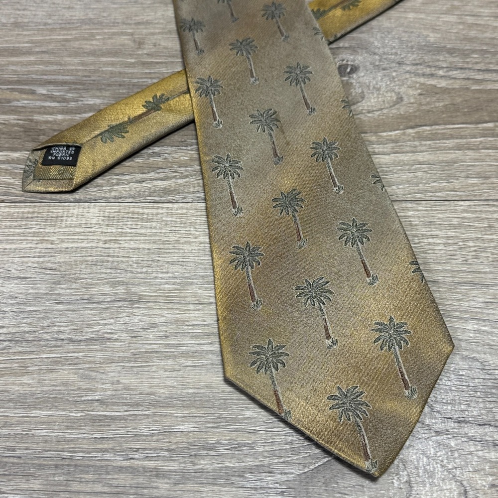 Tropicals by Tango Palm Trees Handmade Luxury 100% Silk Neck Tie